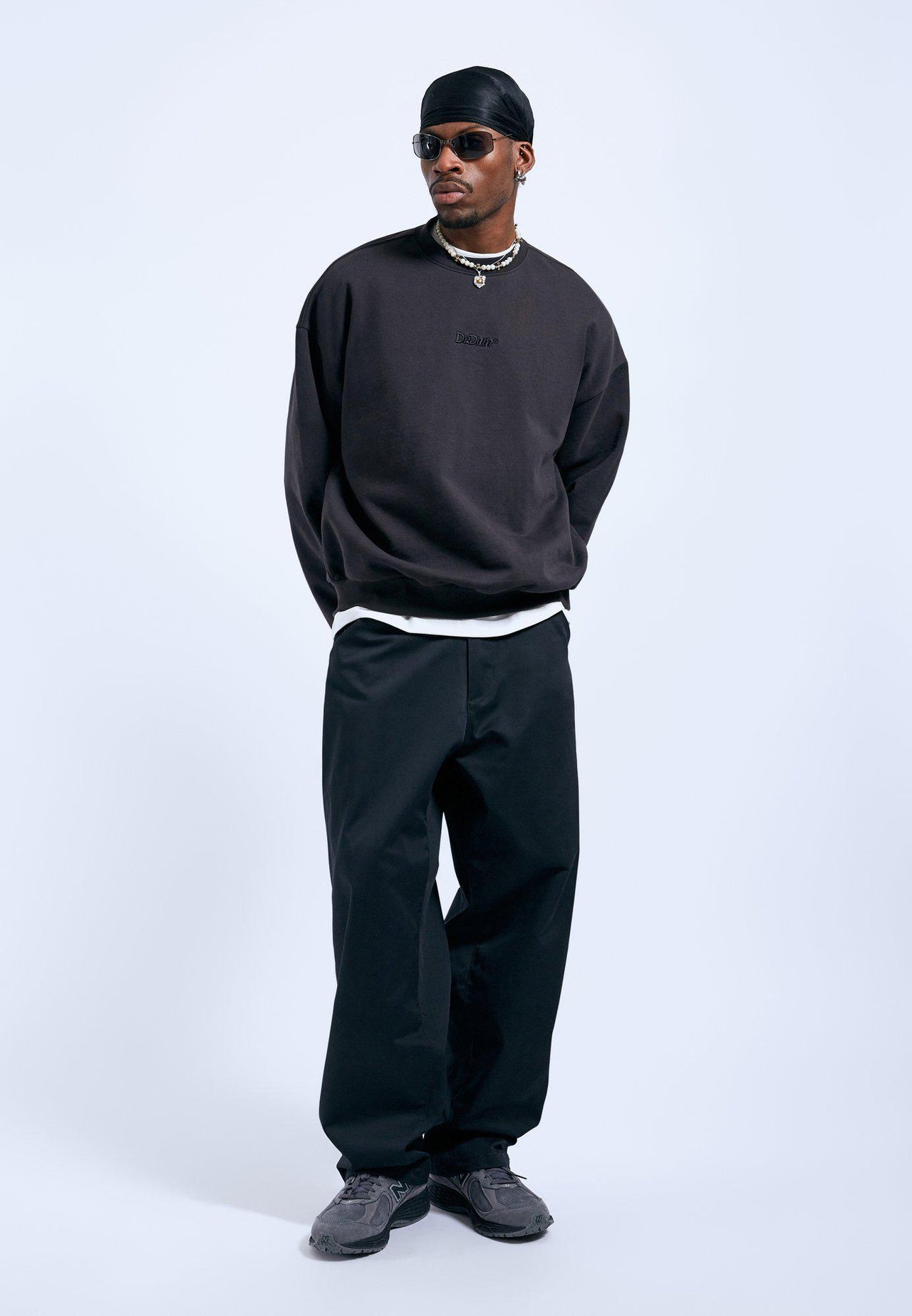 Kenan_Sweatshirt_Off_Black_DRDNM_11463